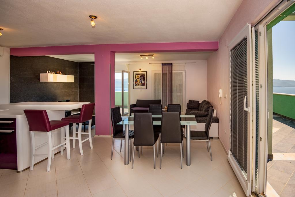 Apartments Ivano Клек Екстериор снимка