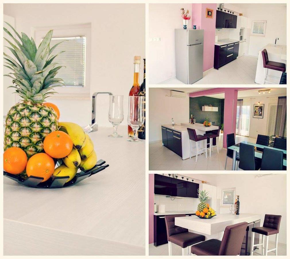 Apartments Ivano Клек Екстериор снимка